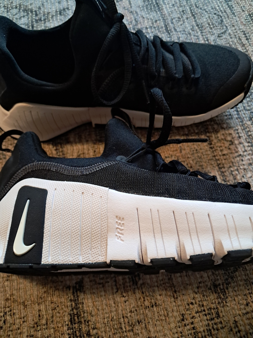 Nike Women's Free Metcon 6 Training Shoes
